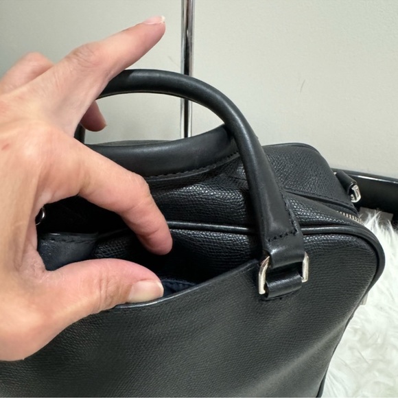 SOLD‼️Tumi sling bag - Picture 12 of 14